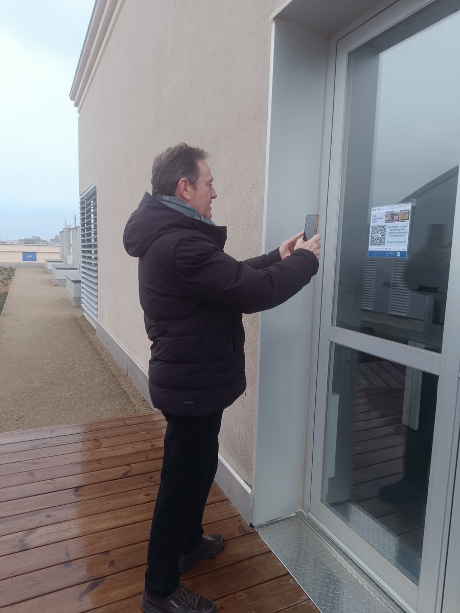 Monitoring well‑being on the green roofs of Parc Agrobiotech